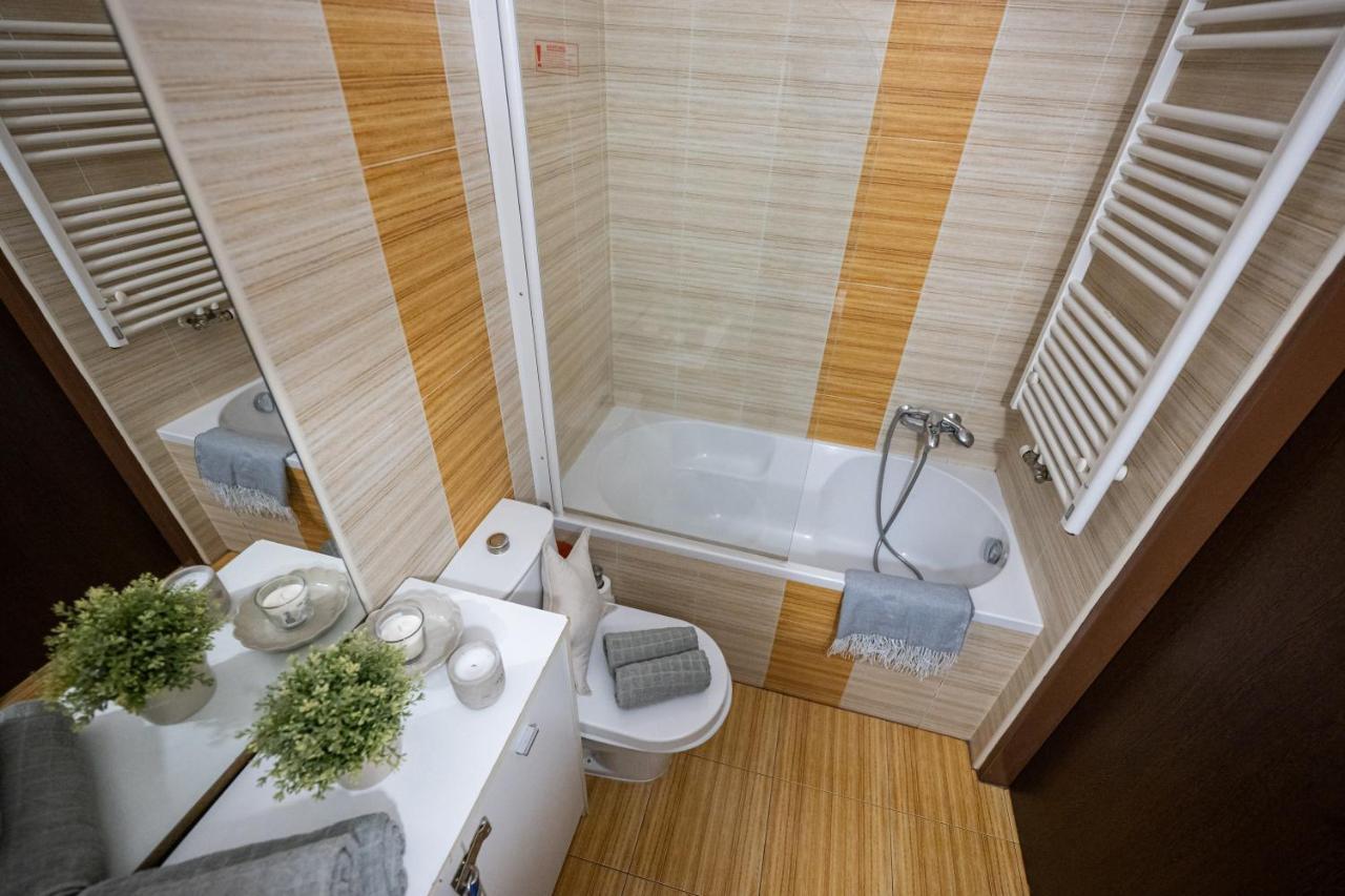 Apartmany Lanna เชสเกบูดิเยโจวิตเซ ภายนอก รูปภาพ