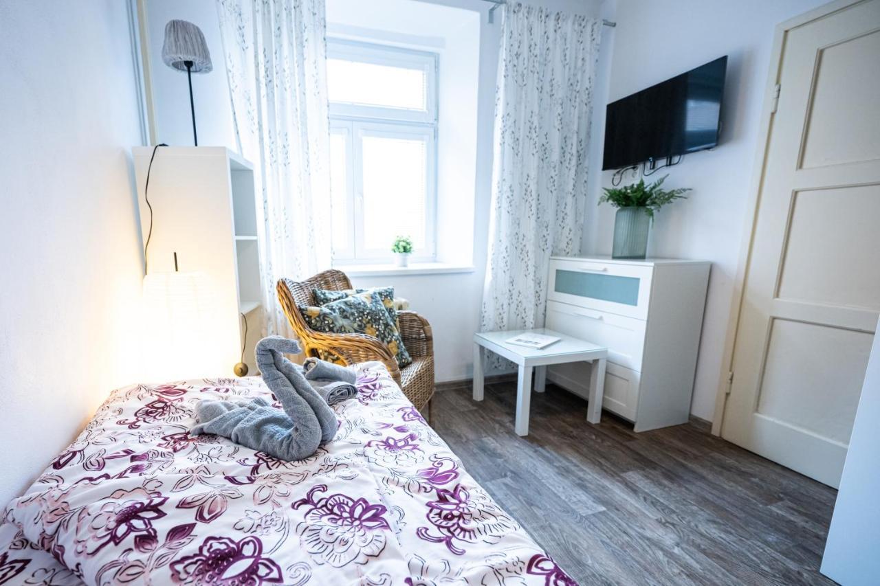 Apartmany Lanna เชสเกบูดิเยโจวิตเซ ภายนอก รูปภาพ