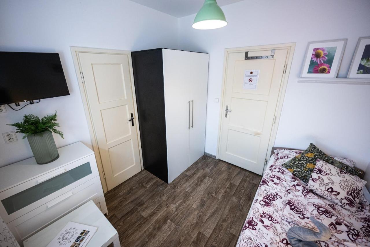 Apartmany Lanna เชสเกบูดิเยโจวิตเซ ภายนอก รูปภาพ
